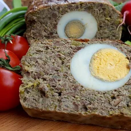 Câte calorii are o felie de drob de miel?