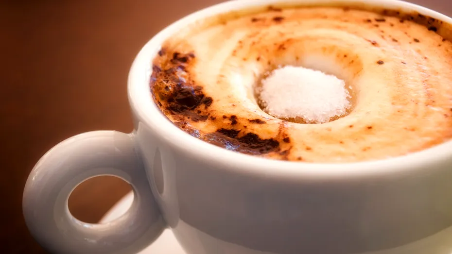 Cafea neagră sau cu lapte şi zahăr? Ce spune cafeaua pe care o bei despre personalitatea ta