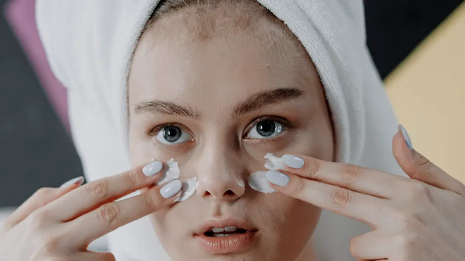 Textura produselor de skin-care: de ce este importantă?