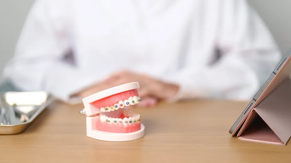 Cum putem preveni purtarea aparatelor dentare