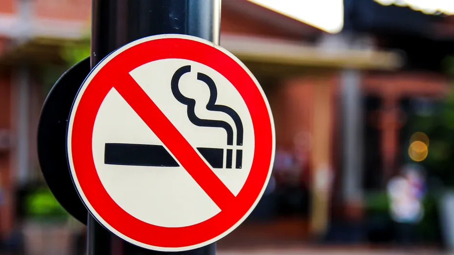 Cum sunt convinși suedezii să renunțe la fumat. Medic cardiolog: Abordarea cea mai sustenabilă este cea de reducere a riscului