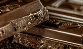 Consumul de ciocolată neagră reduce stresul şi inflamaţiile