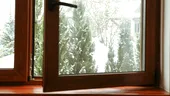 Când se recomandă aerisirea locuinţei iarna? Greşeala făcută de mulți români: așa se pierde căldura din casă