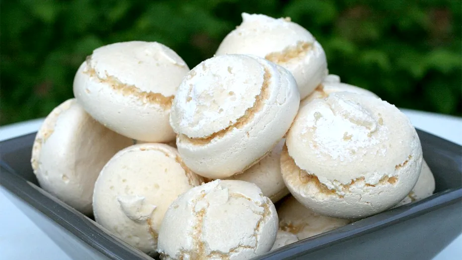 Prăjitura dintr-un singur ingredient. În 90 de secunde este gata!