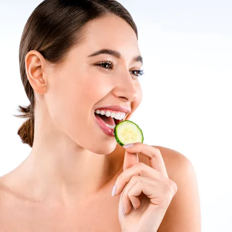 Alimente care îți fac pielea să strălucească. Ce trebuie să mănânci pentru un ten luminos și sănătos