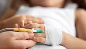 O fetiță de 3 ani a murit, după ce ar fi înghițit medicamentele surorii sale care urma un tratament pentru autism