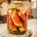 Rețeta de pepene roșu murat! E un adevărat deliciu pentru perioada de iarnă