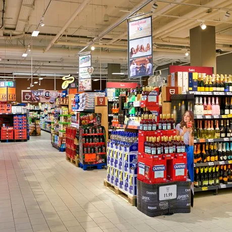 Un hipermarket a anunțat deja programul magazinelor de Crăciun și de Anul Nou, în întreaga țară