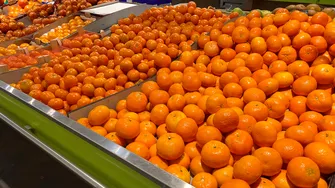 Portocalele din supermarket, pline de pesticide! Ce consumă, de fapt, românii