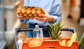 Reducerile care îți pot pune sănătatea în pericol. Ce produse nu ar trebui cumpărate doar pentru că sunt mai ieftine