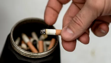 Ce se întâmplă în corpul tău dacă fumezi un pachet de ţigări pe zi
