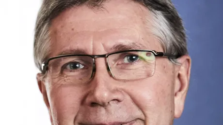 Prof. dr. Mircea Diculescu: ”Proastele obiceiuri nutriţionale: mâncat aiurea, mâncat la fast food, băut băuturi carbogazoase - foarte răspândite inclusiv în timpul copilăriei duc la boli intestinale inflamatorii”