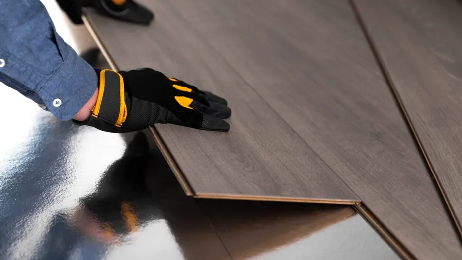 Se montează parchetul nou peste cel vechi? Ghid complet pentru un rezultat fără probleme