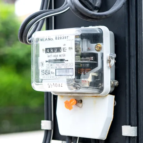 Ai contract la Hidroelectrica? Detaliul care te poate ajuta să eviți facturile prea mari