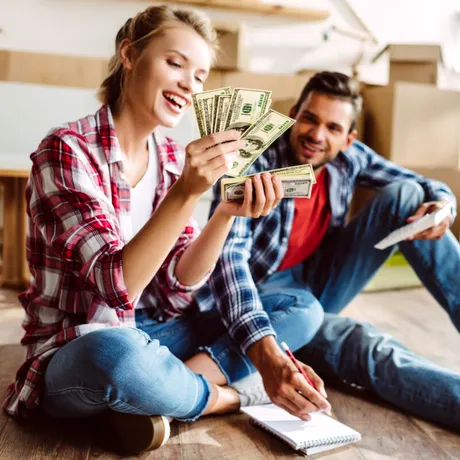 Secretul căsniciei trainice: Țineți banii la comun!