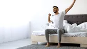 4 trucuri care te vor ajuta să te trezești mai devreme, dar și mai odihnit
