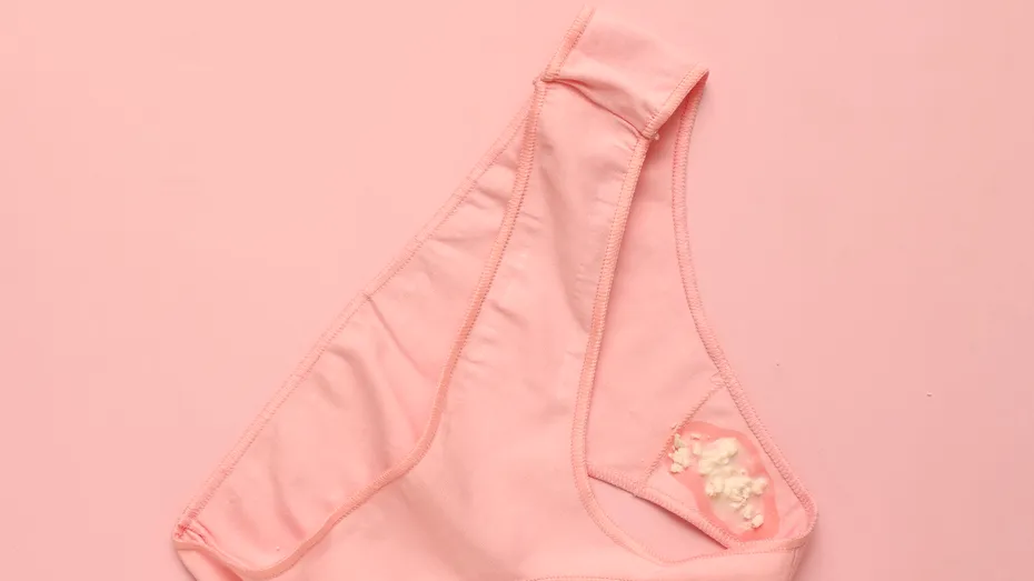 Cum scapi de petele de pe lenjeria intimă cauzate de secrețiile vaginale sau sângele menstrual. 4 soluții eficiente