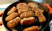 Rețetă „mici studențești”! Se prepară din mezeluri și sunt gata în mai puțin de 20 de minute