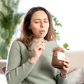 De ce ni se face poftă de dulce imediat după masă? Explicația pe care puțini o iau în calcul