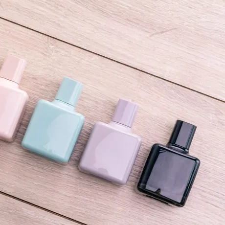 (P) Mini-parfumuri – o alternativă convenabilă pentru fiecare zi și în mișcare