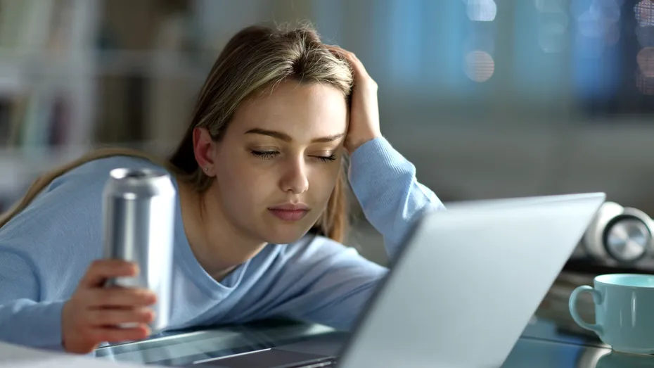 Băutura care omoară tinerii. Medic: Se prăbușesc din senin, nu sunt semnale de alarmă