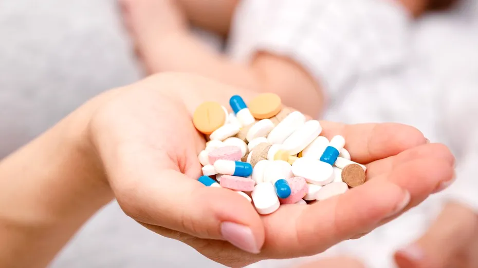 Antibioticele și alăptarea: ce medicamente poți lua în siguranță și ce trebuie să eviți