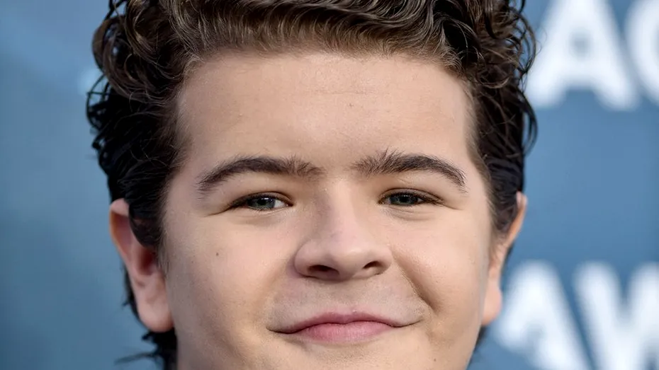 Cel mai simpatic actor din Stranger Things, operat recent din cauza unei afecţiuni rare a oaselor