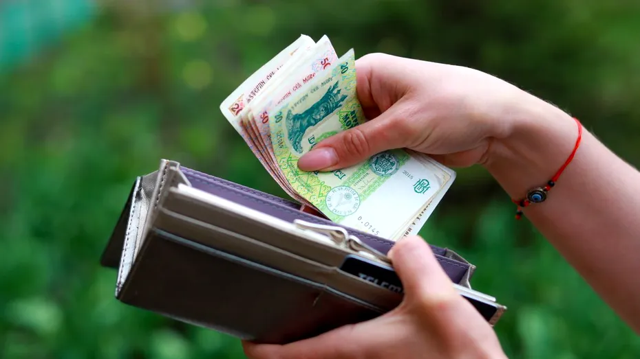 Românii care pot primi 800 de lei de la statul român! În ce condiții se acordă banii