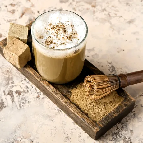 Ce este hojicha, noua băutură japoneză. Mulți spun că e mai bună decât matcha