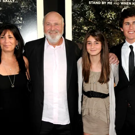 Un celebru regizor de la Hollywood și soția lui, găsiți morți în locuința lor