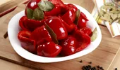 Rețeta de gogoșari în oțet a gospodinelor din Transilvania! Ingredientul pe care îl folosesc de fiecare dată pentru un gust dulce-acrișor