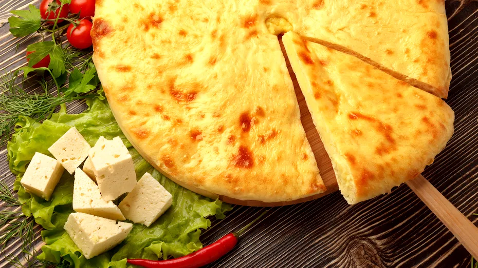 Află cum se prepară Plăcinta Dobrogeană, devenită brand de țară