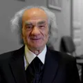 Leon Dănăilă, la 90 de ani: „Viața cu regim nu e viață”. Lecția de echilibru a unuia dintre cei mai mari neurochirurgi din lume