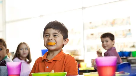 Guvernul propune majorarea bugetului pentru masa caldă a elevilor! Programul național ”Masă sănătoasă” va continua și în 2026