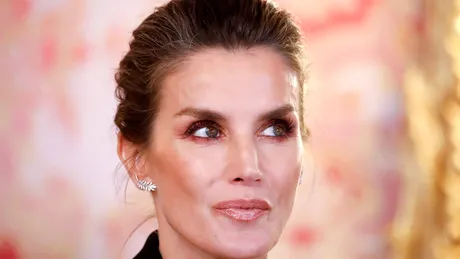 Cum să porți costumul bărbătesc ca o regină. Regina Letizia, o sursă excelentă de inspirație