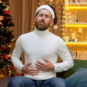 Leacuri din bătrâni pentru arsuri la stomac. La ce să apelezi dacă ai mâncat prea mult de Sărbători