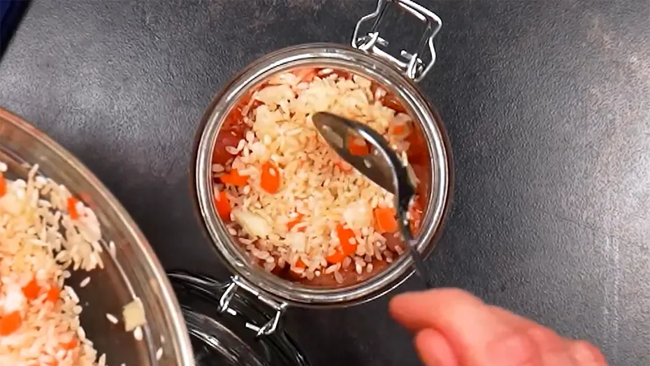 Rețetă genială de pilaf la borcan. Începând de acum, doar așa îl vei găti!