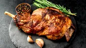 Atenție la acest condiment! Cum să eviți gustul amar la carnea de miel de Paște