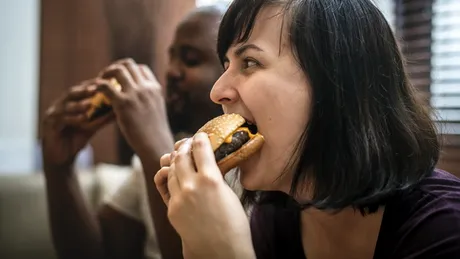 Obiceiul alimentar care crește riscul de demență, conform unui nou studiu