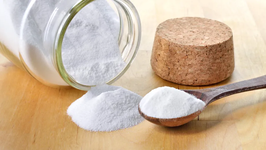 Cum să folosești crema de tartar ca pesticid natural în grădină. Așa scapi rapid de afide, melci și furnici