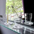 De ce nu este recomandat să lași periuța de dinți lângă toaletă. Greșeala care poate favoriza contaminarea cu bacterii