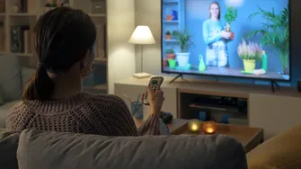 Cum poți fi înregistrat de un Smart TV când e oprit?