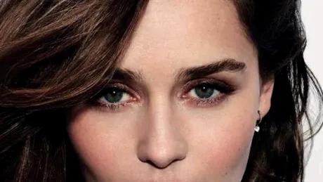 Emilia Clarke, noua imagine a parfumului Dolce&Gabbana The One