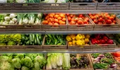 Supermarketul din România în care 1 kg de roșii românești a ajuns să coste 58 lei