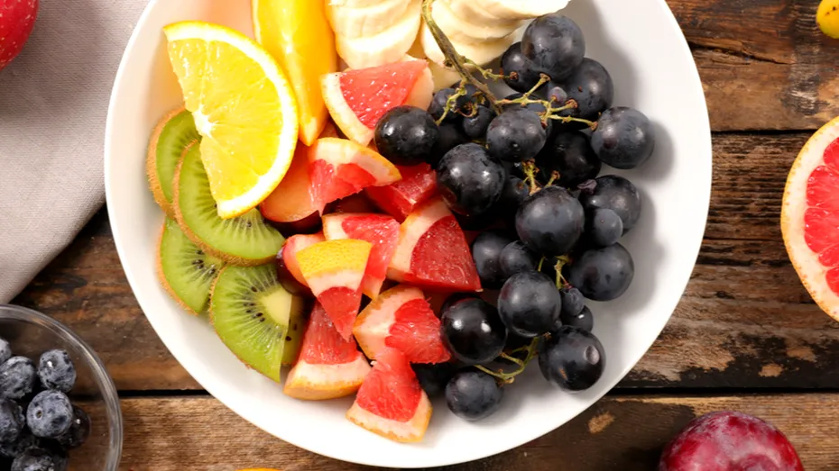 Declinul cognitiv, redus de consumul de fructe și legume colorate