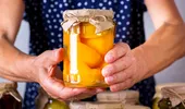 Compot de caise. Cea mai simplă rețetă, fără conservant!