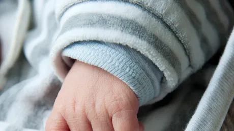 Cum arată şi ce vârstă are cea mai tânără persoană care a câştigat lupta cu cancerul