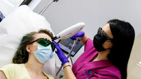 Rozaceea în sezonul cald: cum se manifestă și ce recomandă specialiștii pentru a o ține sub control