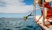 Trusa medicală pentru vacanța cu copiii. Ce recomandă medicii să nu lipsească din bagaj?