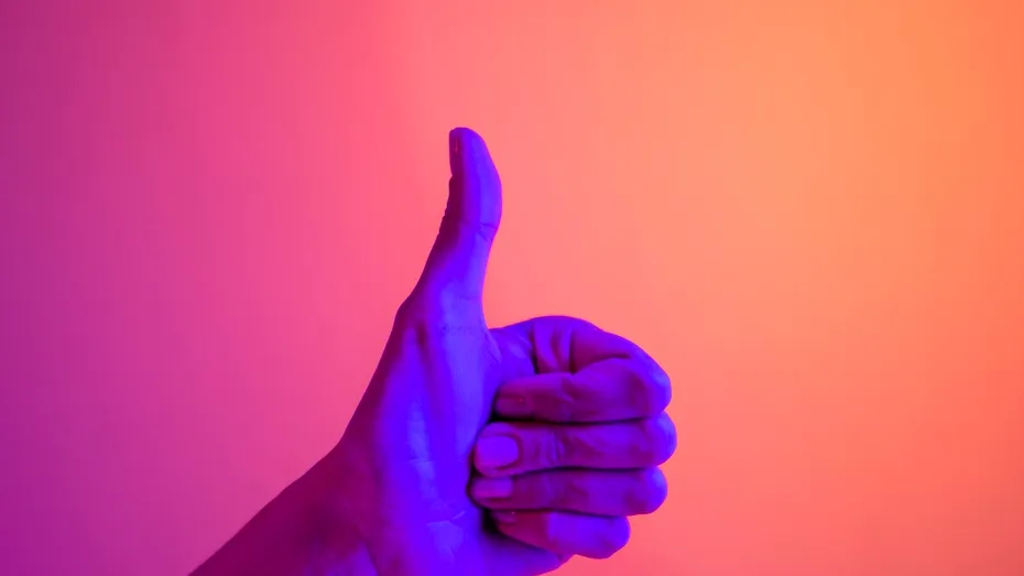 Trucul cu degetul pentru constipație care a devenit viral. Cât de adevărat e, potrivit medicilor